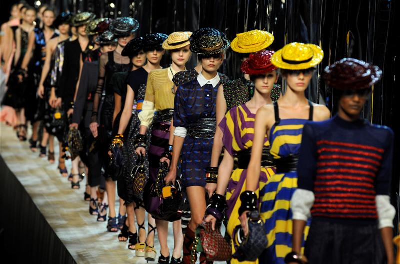 5 Great Fashion Week Publicity Stunts