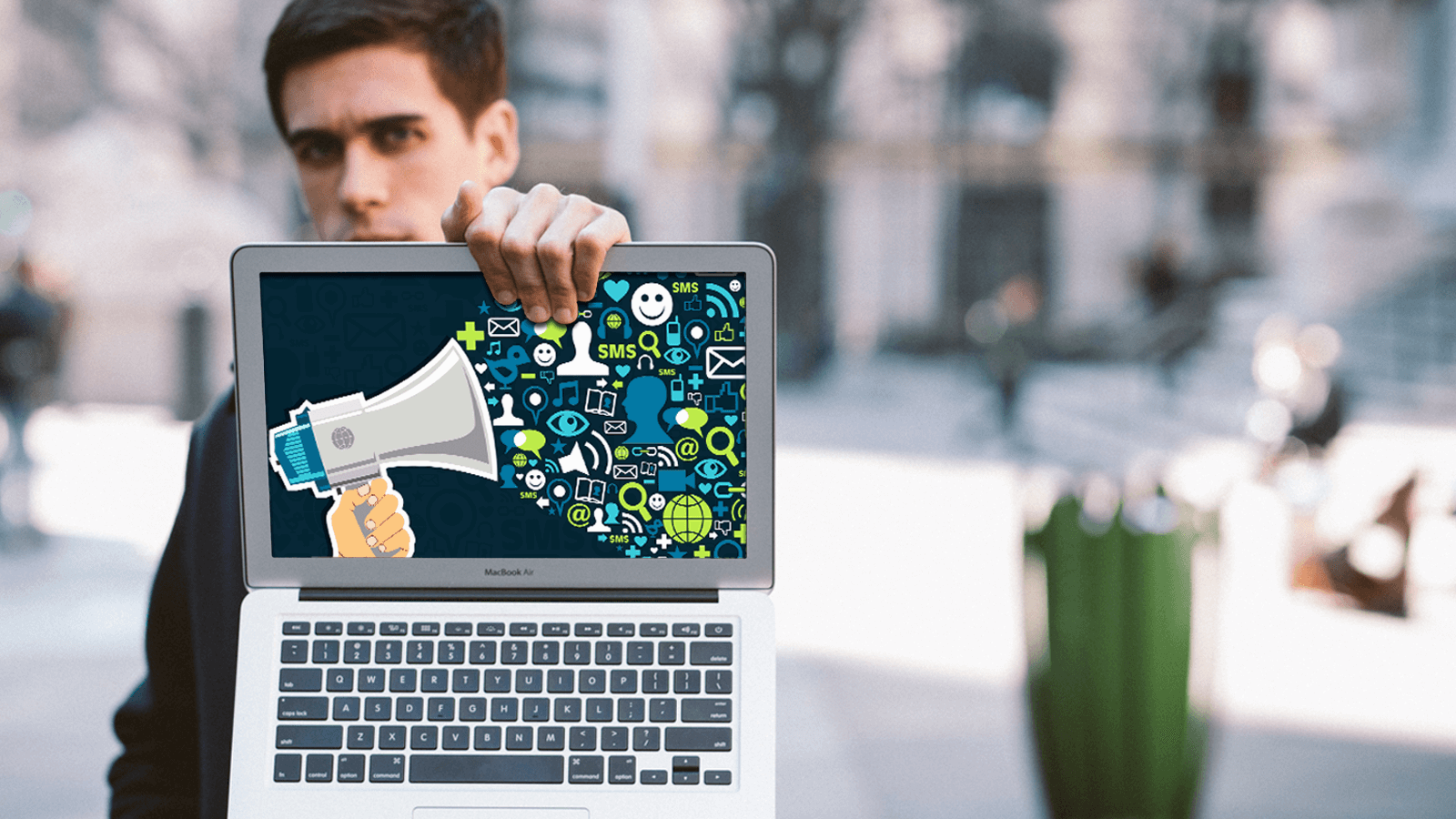 Public Relations: Bridging the Gap between Professionals and Academics