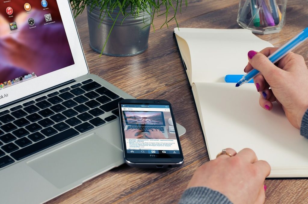 Interesting Public Relations Jobs: Hunter PR, Senator Boxer and More..