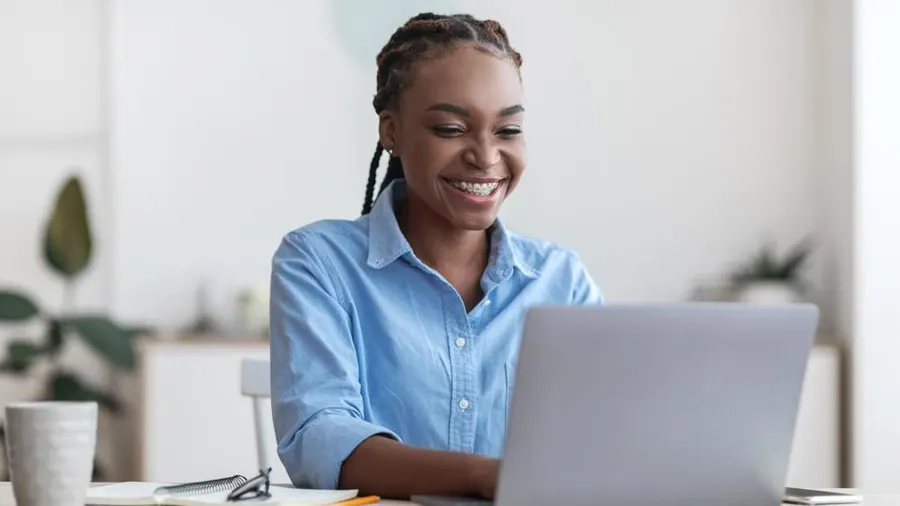How to Turn Your Summer PR Internship Into a Job