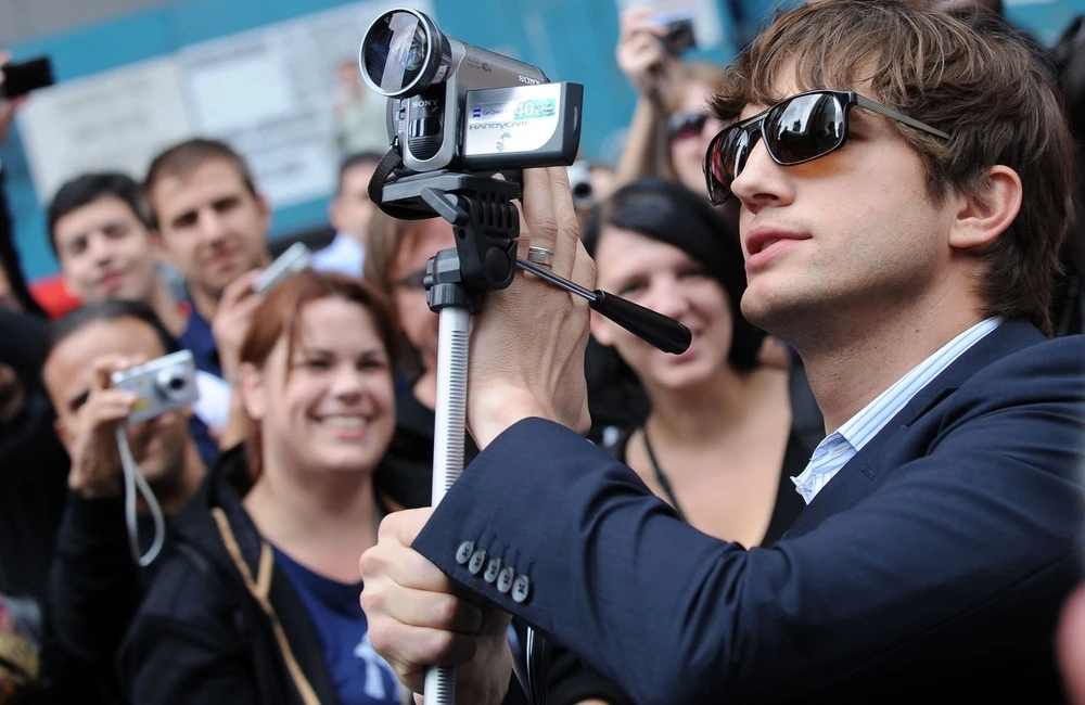There Are Two Kinds of Celebrities Now: In Tune With AI, and Everyone Else